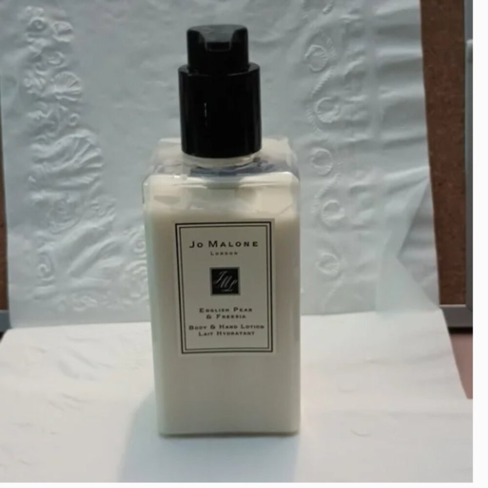 Jo Malone English Pear & Fressia Body And Hand Lotion 8.5 FL Oz